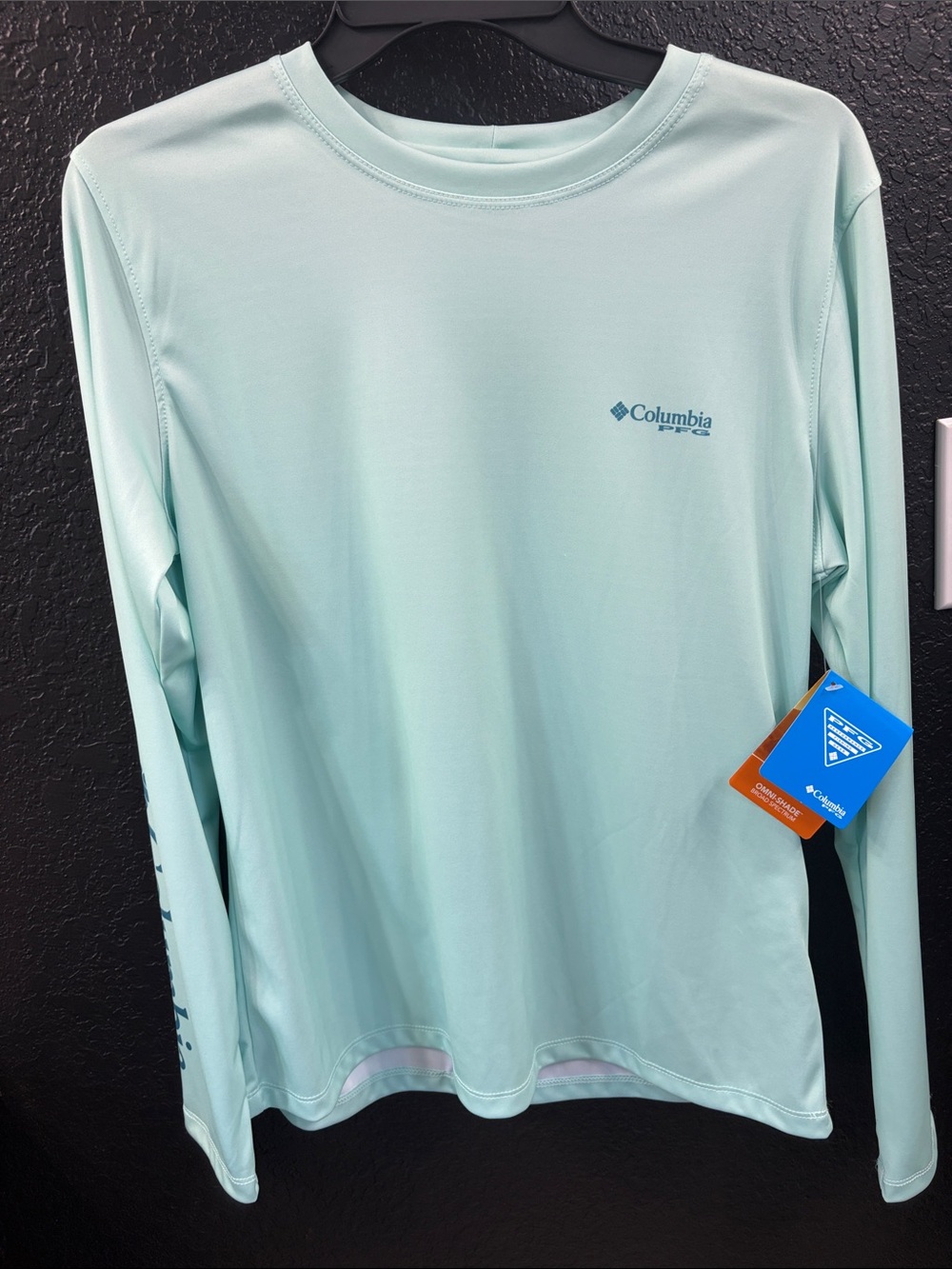 Columbia Long Sleeve Tee in Light Aqua